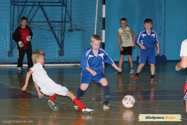 Первенство г. Шадринска по мини-футболу среди школьников - 2012