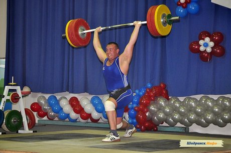 Чемпионат УРФО по тяжелой атлетике среди мужчин и женщин