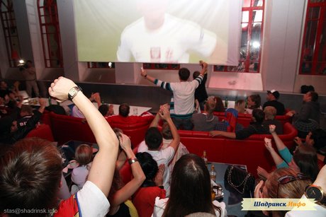 Массовый просмотр матча ЕВРО-2012 Россия - Польша