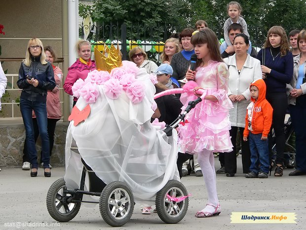 День города Шадринска — 2011 (4 часть — «Колясочный карнавал») 