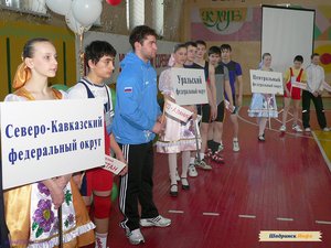 Первенство России по тяжелой атлетике среди юношей и девушек 1993 г.р. и моложе