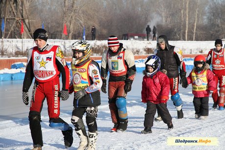 Финал Первенства России 2012 по мотогонкам на льду среди юниоров