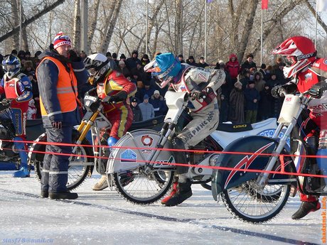 Четвертьфинал Личного Чемпионата России по мотогонкам на льду класс 500см3
