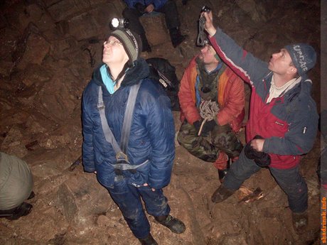 Поход в пещеру Скалолазов