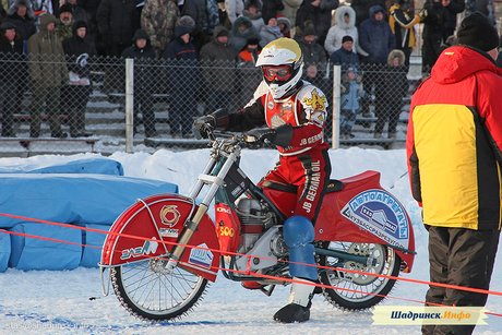 2-й день Полуфинала Личного Чемпионата России по мотогонкам на льду 2012-13
