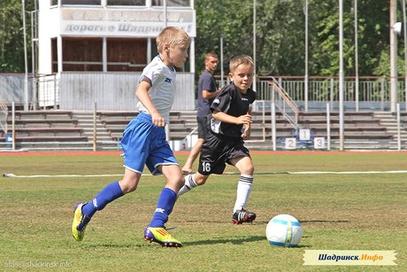 Детский футбольный турнир в честь 70-летия команды «Торпедо» (Шадринск)