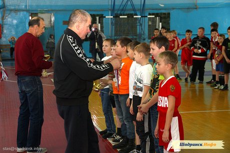 Первенство г.Шадринска по мини-футболу среди школьников 2013-14