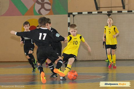 Открытое перве6нство ДЮСШ "Гонг" по мини-футболу среди юношей 2004 г.р.