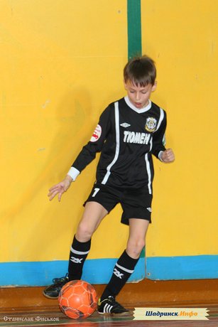 Открытое перве6нство ДЮСШ "Гонг" по мини-футболу среди юношей 2004 г.р.