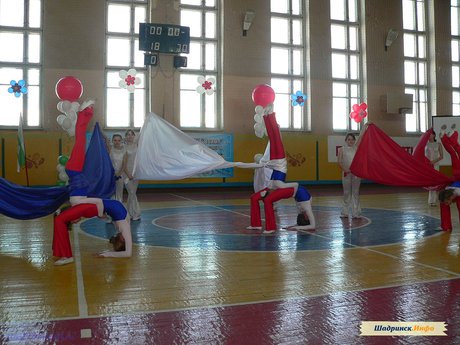 Первенство России по тяжелой атлетике  среди юношей и девушек 1993 г.р. и моложе