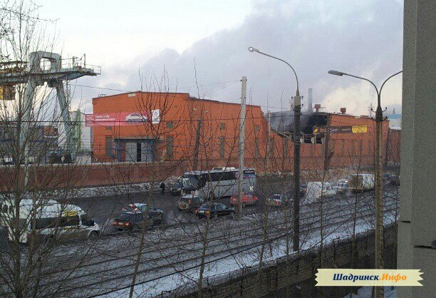 Разрушение заводского склада Челябинского цинкового завода